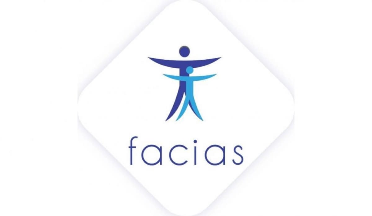 FACIAS