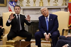 Emmanuel Macron a sosit la Casa Albă pentru a discuta cu Donald Trump despre Ucraina