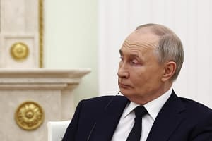 VIDEO Putin aplică principiul ‘divide et impera’: în timp ce poartă negocieri cu Occidentul, Rusia a lansat o nouă ofensivă militară la Kursk și atacă Europa