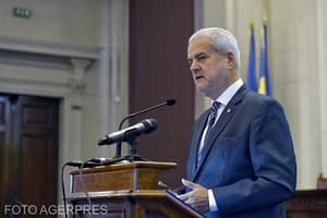 Adrian Năstase desființează motivul plecării lui Călin Georgescu din țară. ”Nu te primește nimeni”/ Guvernul, avertizat că va fi extraordinar de greu