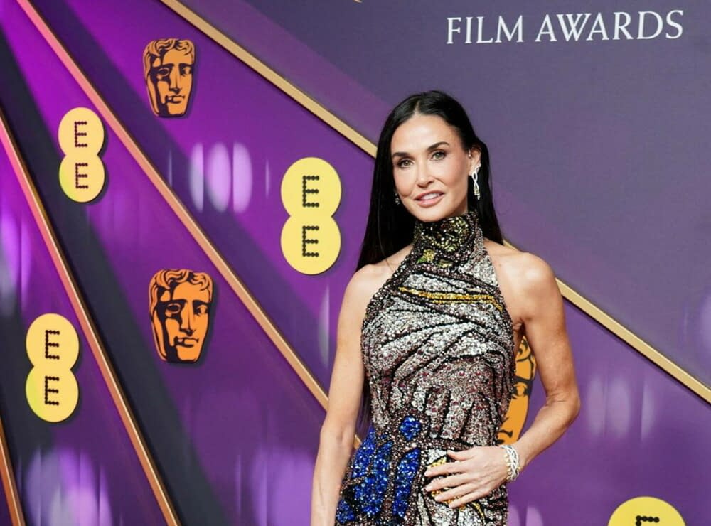 Demi Moore, apariție de senzație la Premiile BAFTA 2025. Actrița în vârstă de 62 de ani a purtat o rochie spectaculoasă. FOTO - Imaginea 23